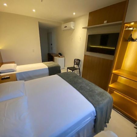 Suite Tripla Hotel America 캄푸스 두스 고이타카지스 외부 사진